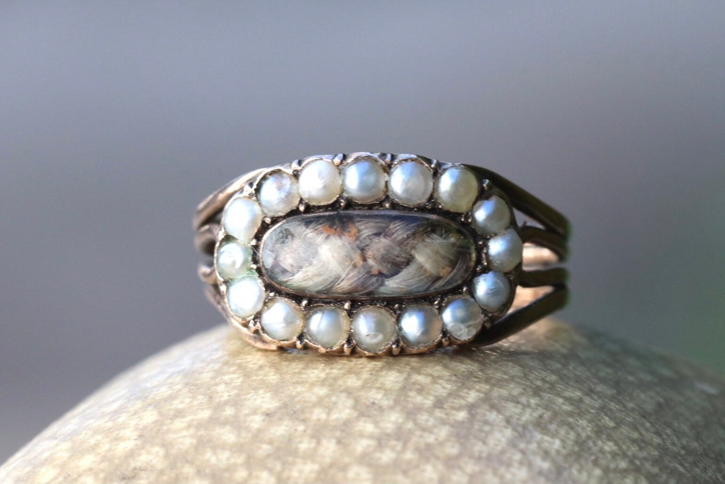 Mourning hair and seed pearl ring set in 10k gold size 5.75 (sizable)