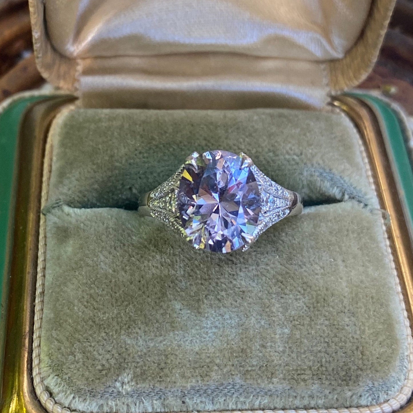 Custom made lavender spinel and 14 karat white gold and diamonds size 6 sizable