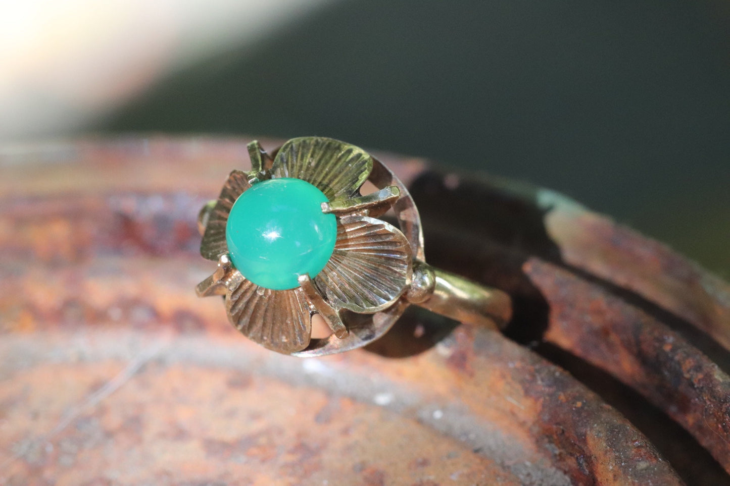 14k 1940s calcedony ring size 6 (sizable)