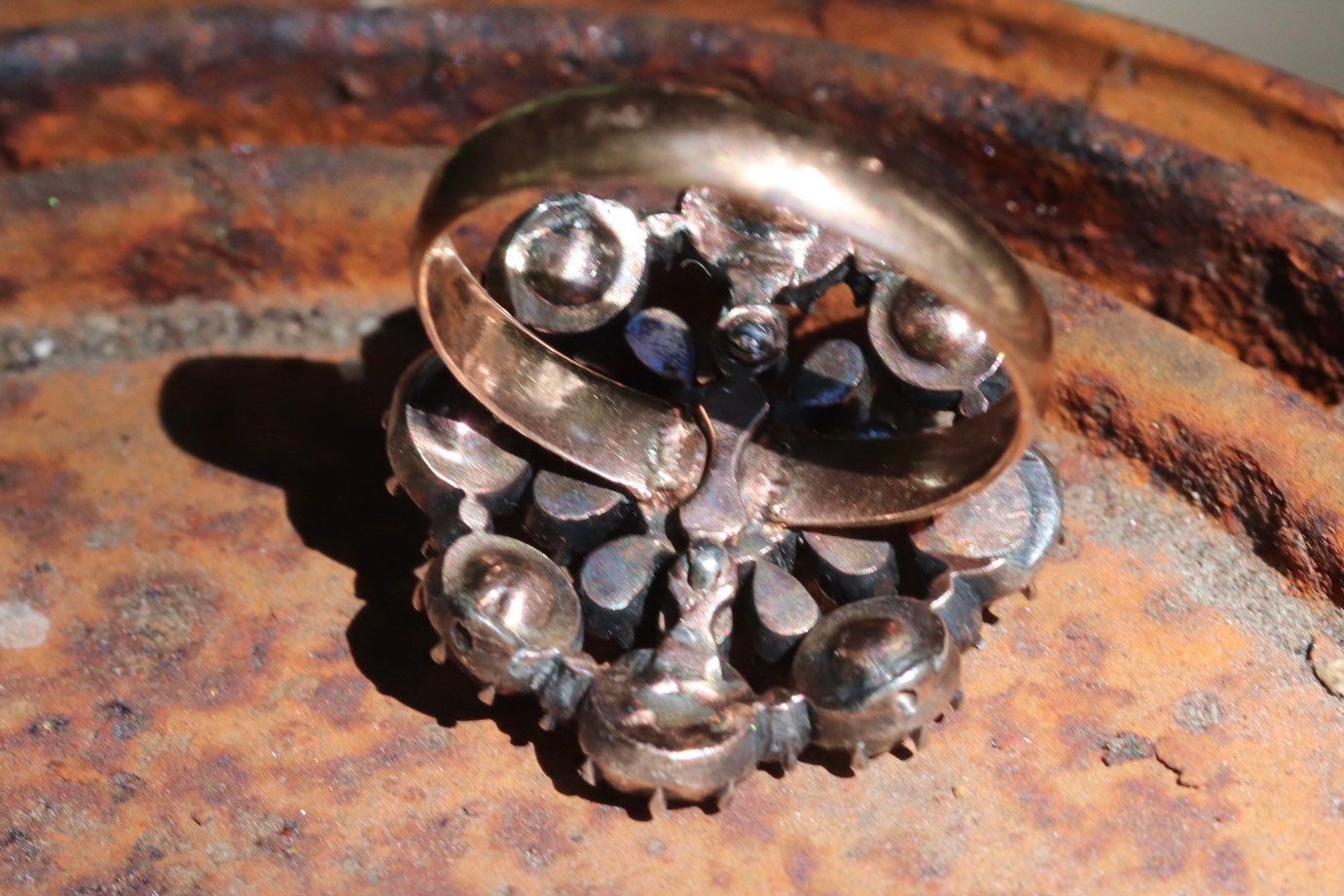 Rose cut diamond ring set in 14k and silver size 6.25 (sizable)