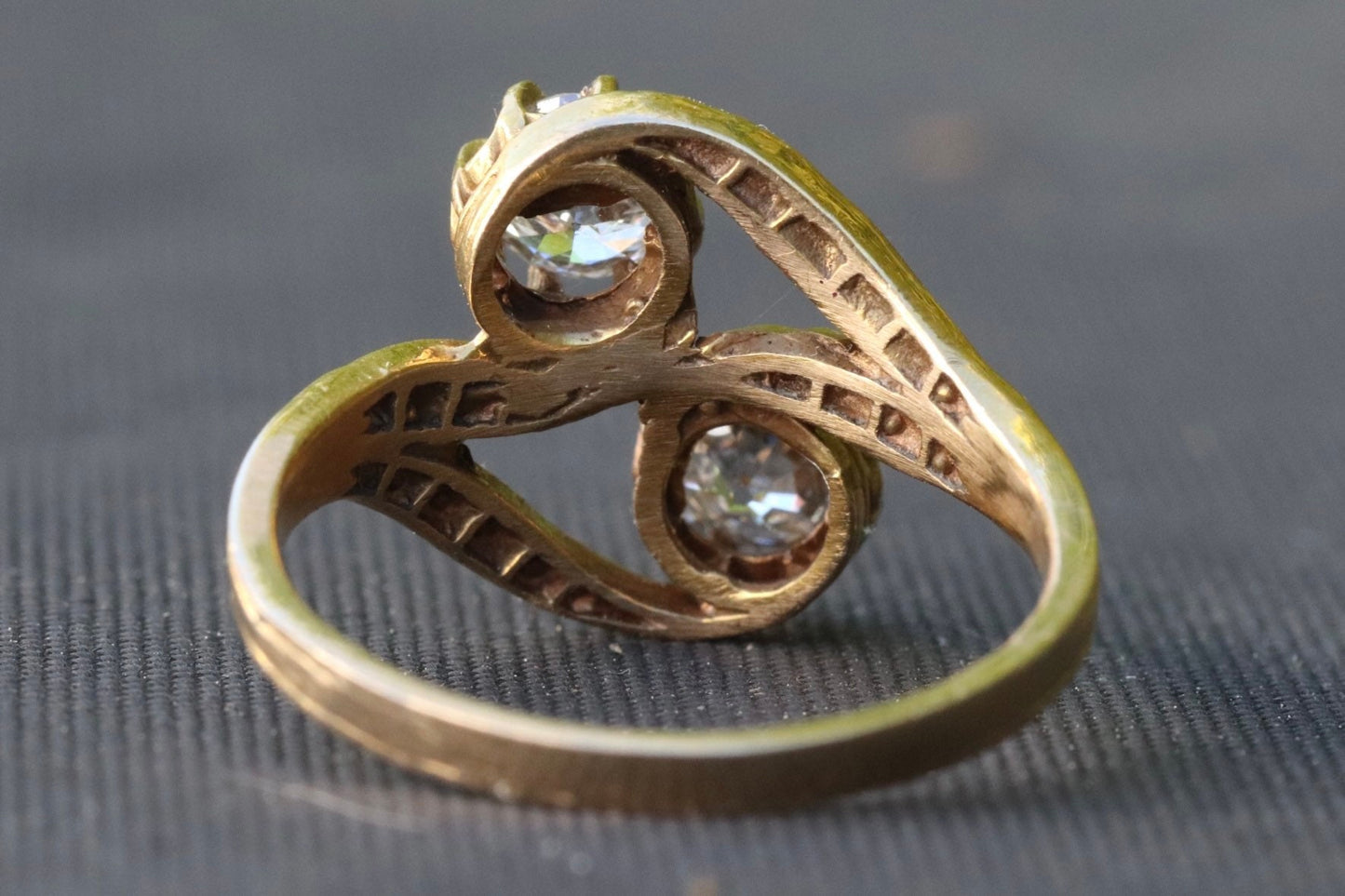 1.1 ctw old mine cut diamond toi et moi ring set in 14k yellow gold size 7 (sizable)