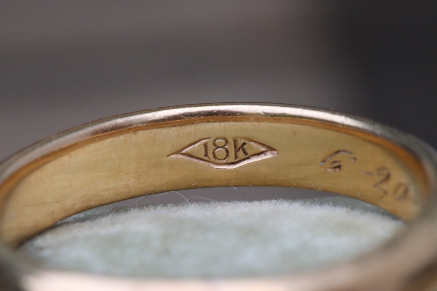 18 karat solid gold wedding band size 11