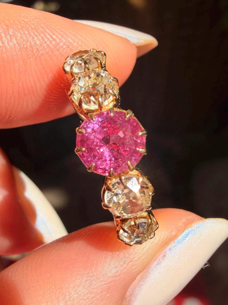 Natural pink sapphire and old European cut diamond ring in 18 K
