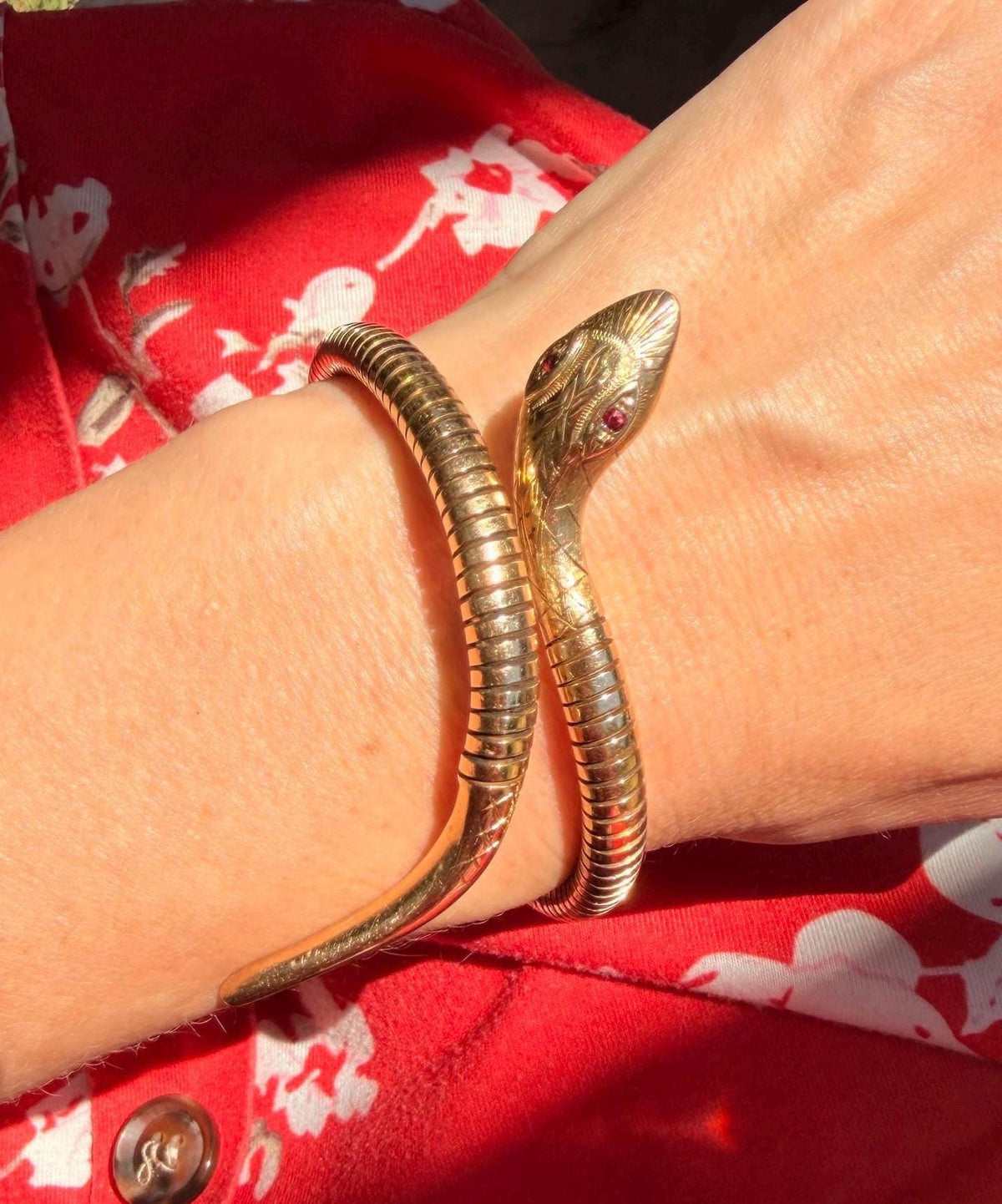 9ct gold antique flexible snake tubogas bangle