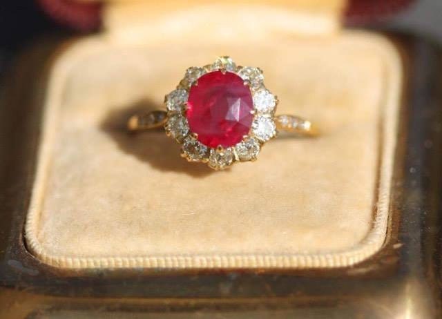 18k yellow gold natural Burmese ruby (heat only) and diamond ring size 7 sizable