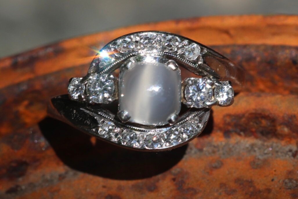 1950s cats eye platinum moonstone and natural diamond ring size 5.75 (sizable)