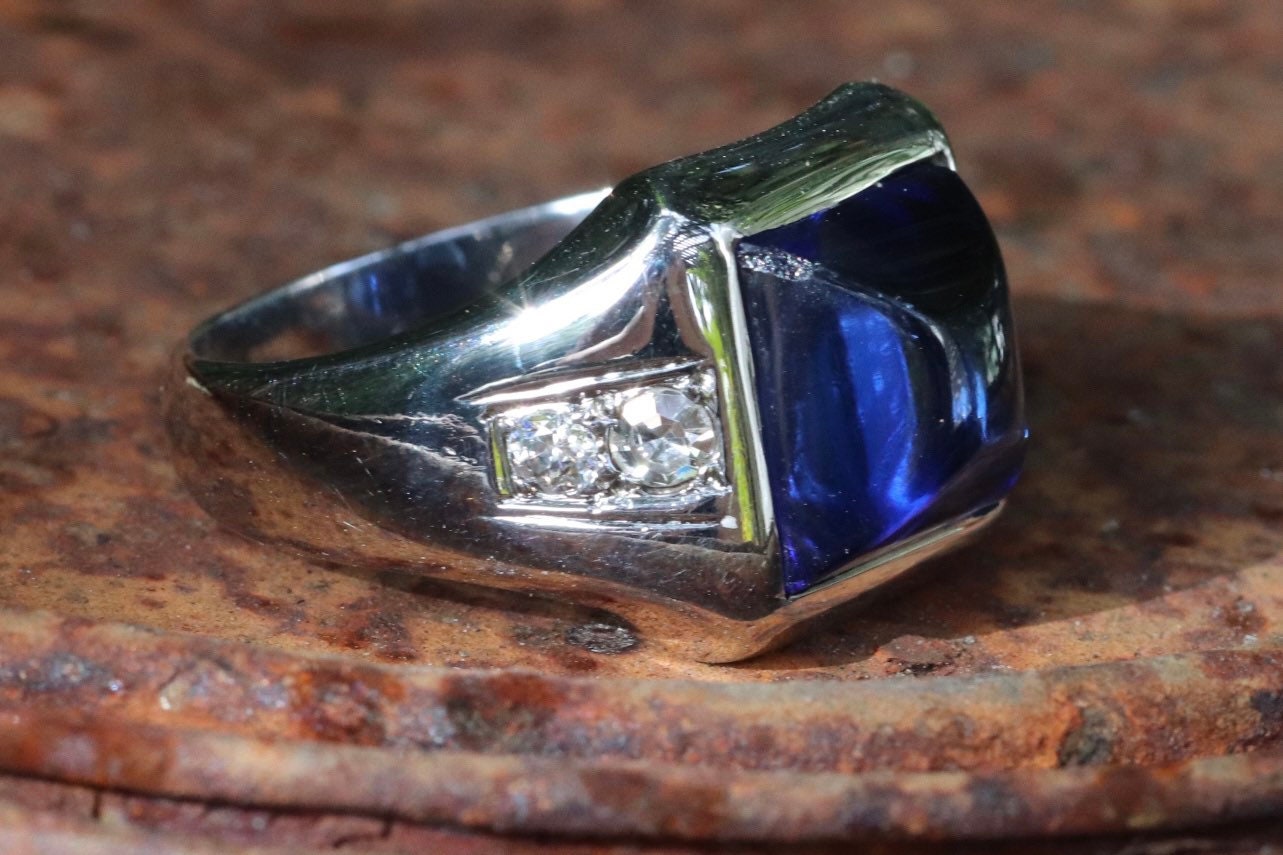 14k white gold synthetic blue sapphire sugarloaf ring with old European cut diamonds size 8 (sizable)